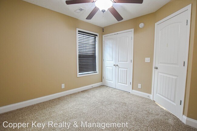 Building Photo - 3 br, 2 bath House - 979 Guinevere Court