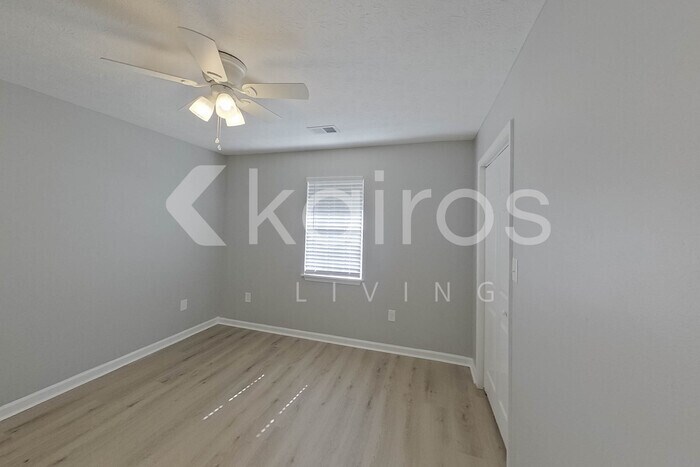 Building Photo - 180 Deer Pkwy