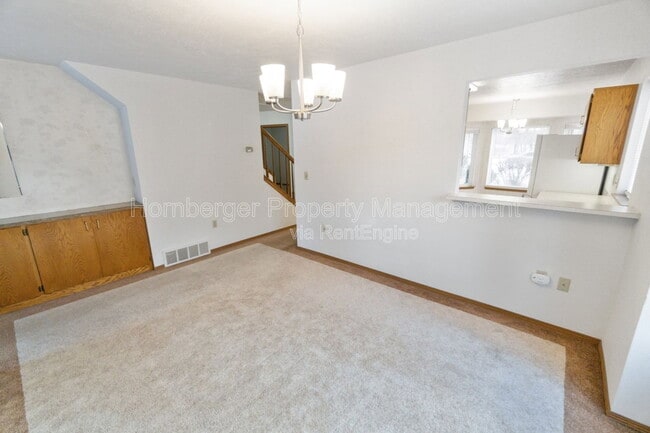 Building Photo - 1603 E 33rd Ave