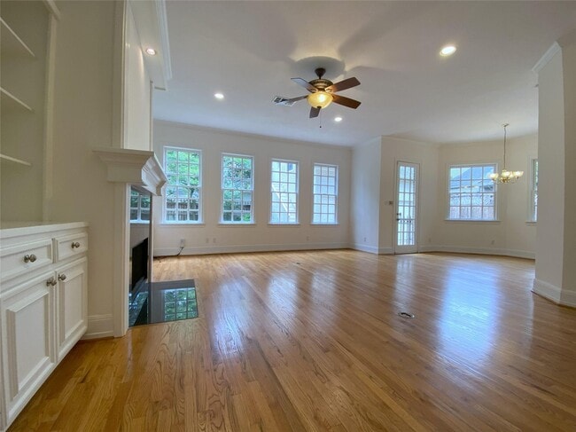Building Photo - 3024 Rice Boulevard