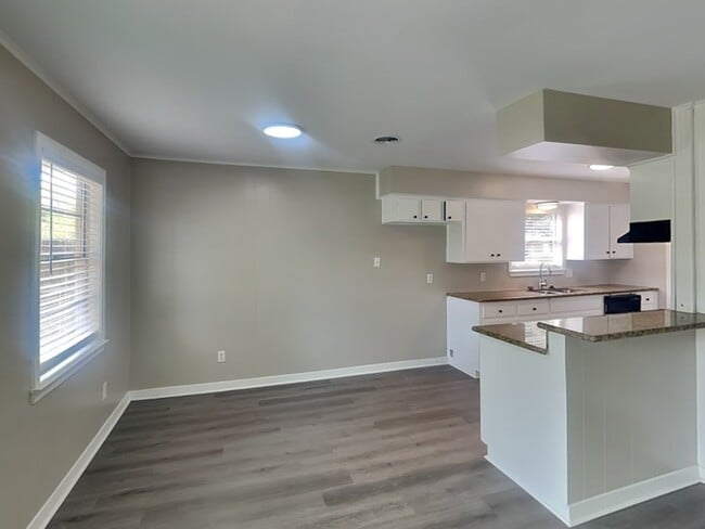 Building Photo - 10322 Antrim Ln