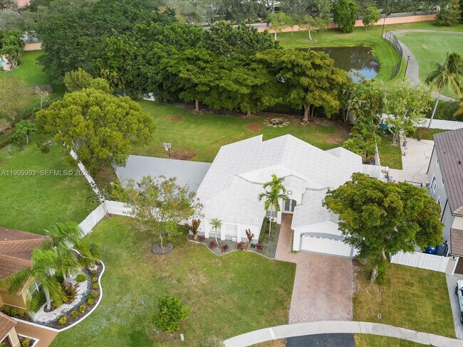 Building Photo - 1124 NW 130th Terrace