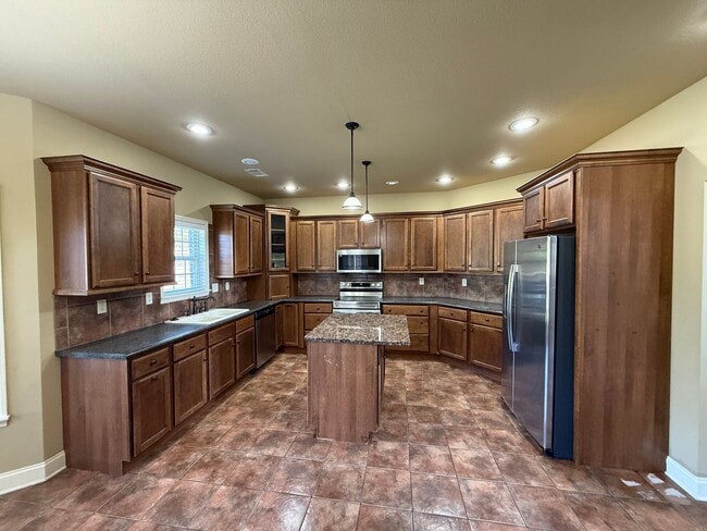 Building Photo - 2520 Granite Pointe