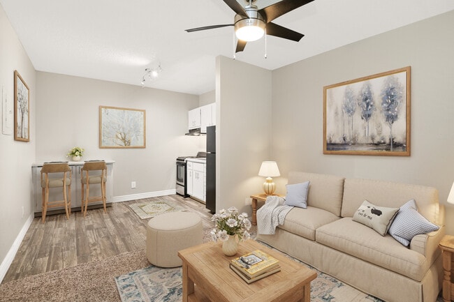 Classic Living Room - Verrano Park