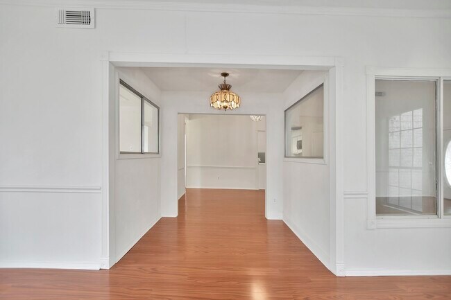 Building Photo - 7619 Lemma Dr
