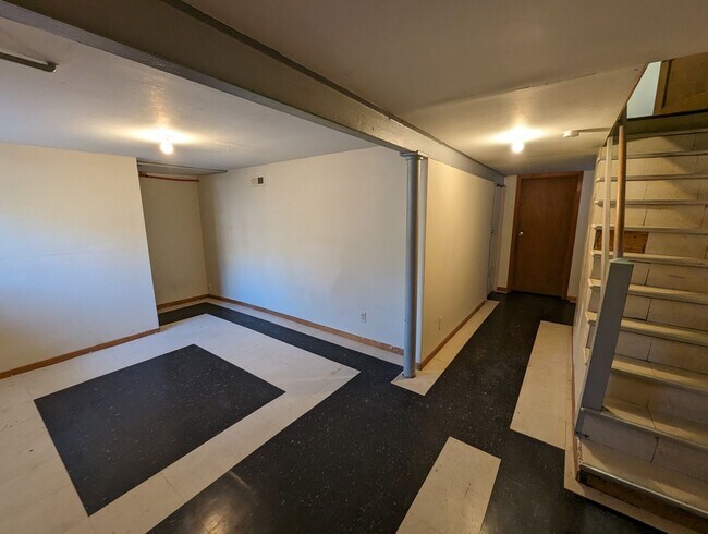 Building Photo - 3627 Pennsylvania Ave