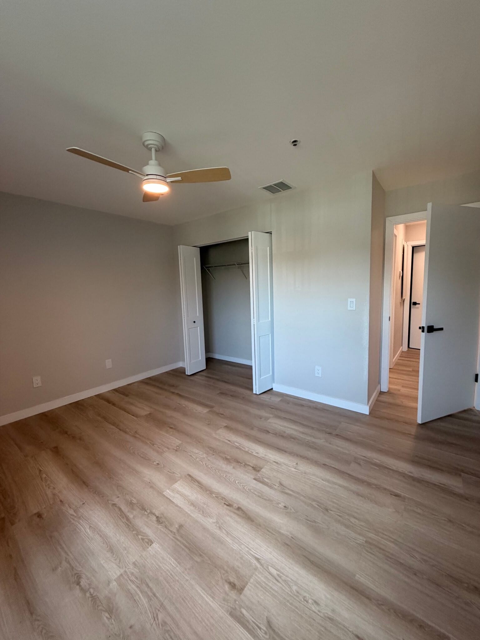 Building Photo - 4002 Crockers Lake Blvd