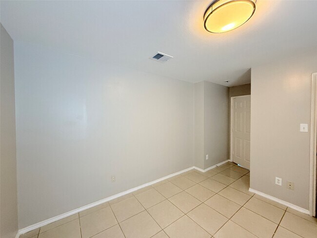 Building Photo - 12818 Magenta Oaks