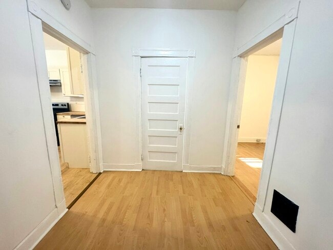 Building Photo - 4216-4218 Arsenal Street, Unit 4218