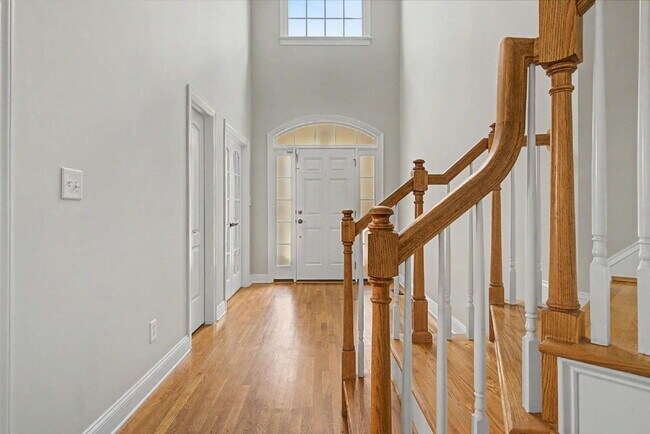 Building Photo - Spacious and Move-in Ready 4-Bedroom in Cary!