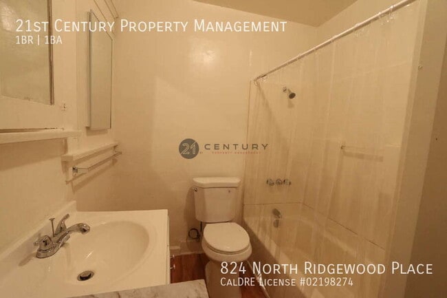 Building Photo - 824 N Ridgewood Pl