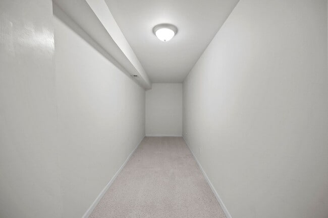 Building Photo - Spacious Latah Valley Home - Gated Community