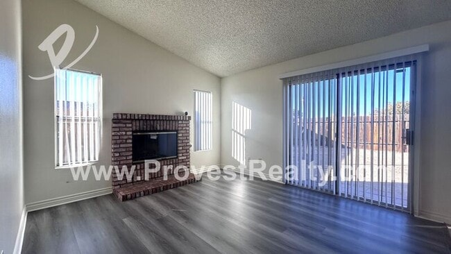 Building Photo - 16400 Nuevo Rd