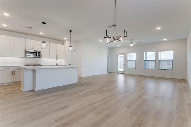 Building Photo - 529 Ridgewood Dr
