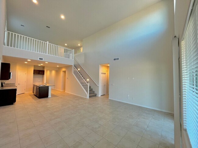 Building Photo - Home in Litchfield Park at Canyon Views! 2 MASTER SUITES!