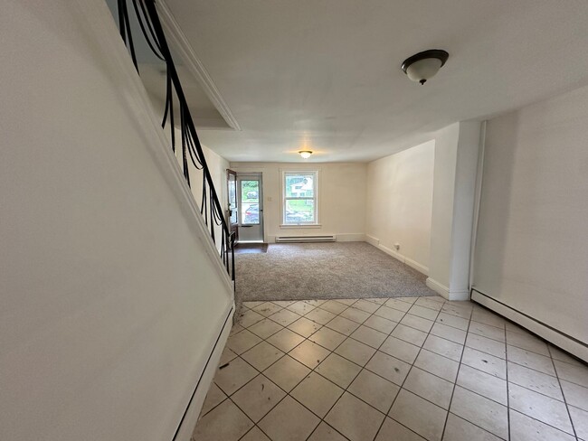 Building Photo - Beautiful 3 bedroom House for rent