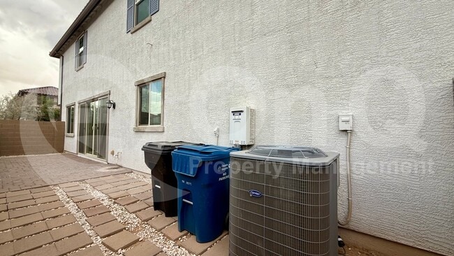 Building Photo - 1924 S Jesse Pl