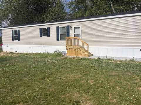 Building Photo - 1083 E State Rd 2