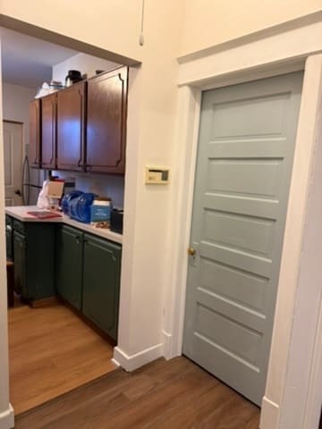 Building Photo - 718 6th St E