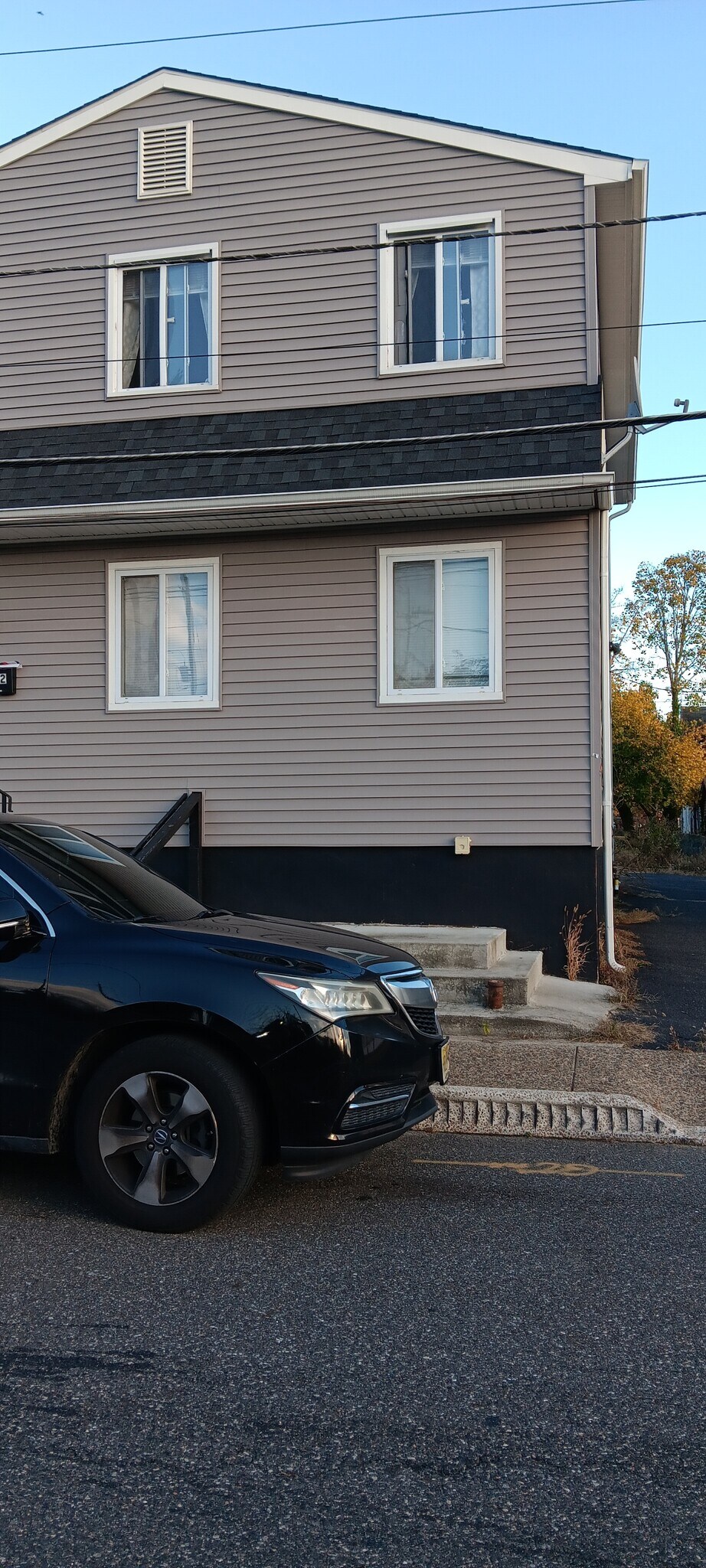 Building Photo - 225 Station Ave