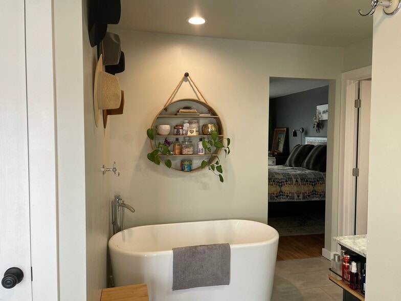 Building Photo - 12 Cloninger Ln