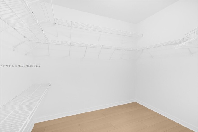 Building Photo - 21205 Yacht Club Dr