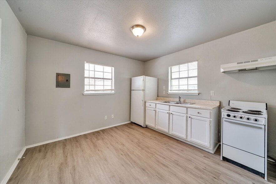 Building Photo - 15278 Mesquite Trl