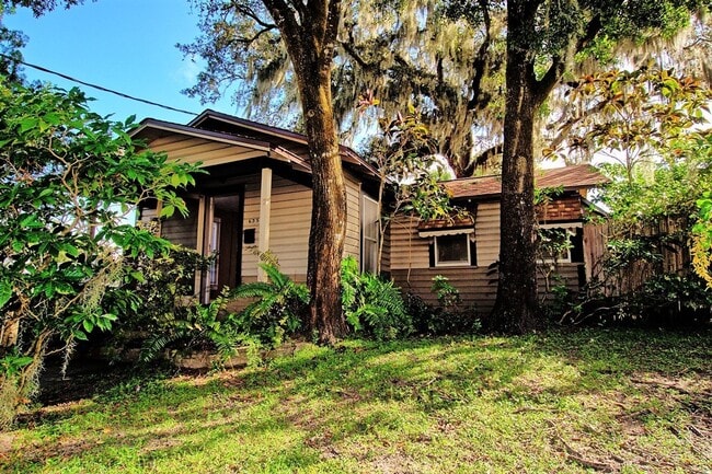 Building Photo - Available now!  Near downtown!