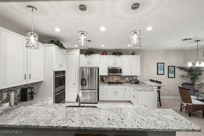 Building Photo - 8792 Largo Mar Dr