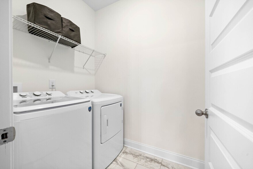 Building Photo - 967 Nance Ln