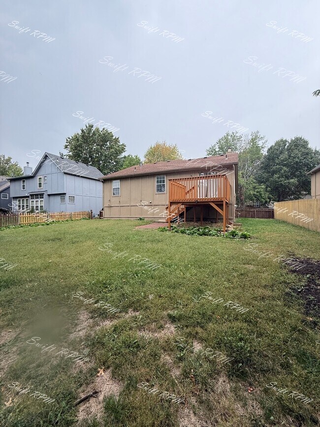 Building Photo - 1354 S Brentwood Dr