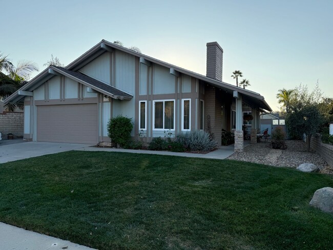 Building Photo - One story Home for Rent in Camarillo