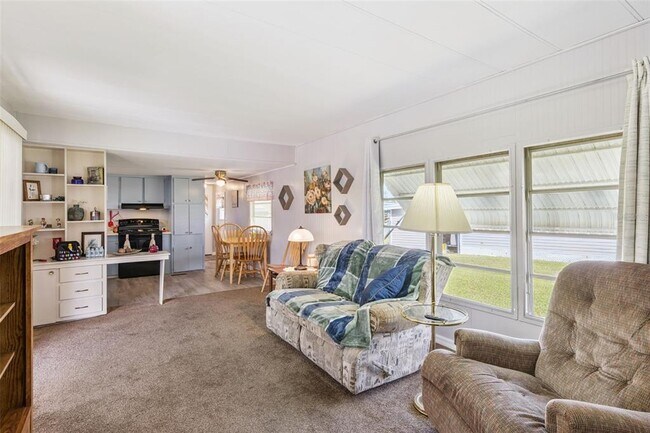 Building Photo - 77 Wildwood Ln