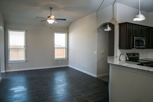 Building Photo - LUXURY TOWNHOME LOCATED IN PECAN PARK, BASTROP, TEXAS!
