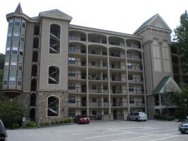 Building Photo - 210 Roaring Fork Ext