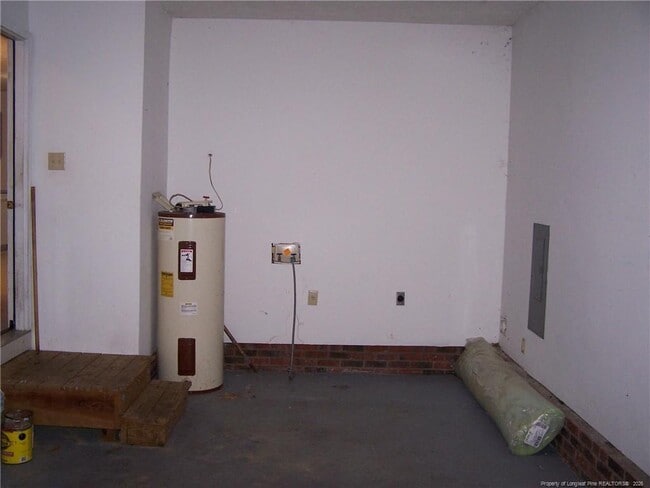 Building Photo - 6836 Winthrop Dr