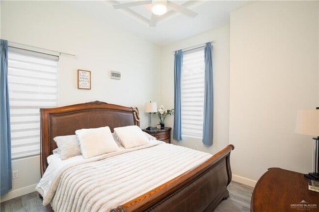 Building Photo - 2200 S 10th St