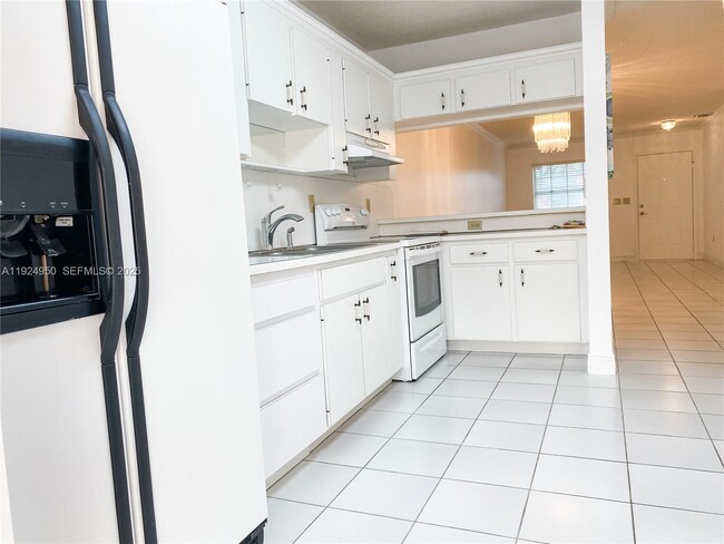 Building Photo - 3810 SW 108th Ave