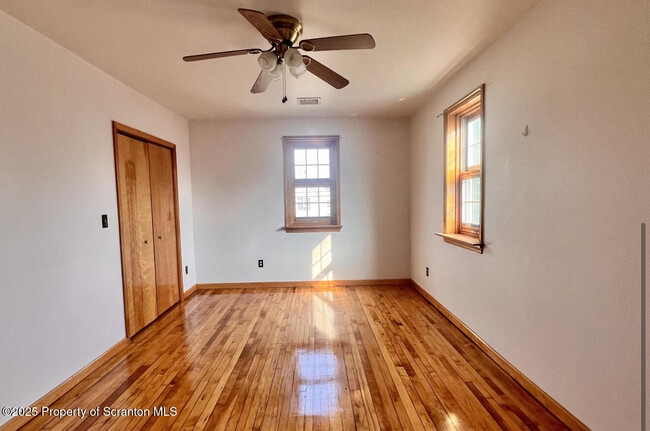Building Photo - 1207 S Webster Ave
