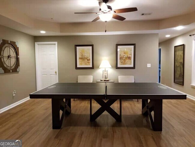 Building Photo - 6729 Great Water Dr