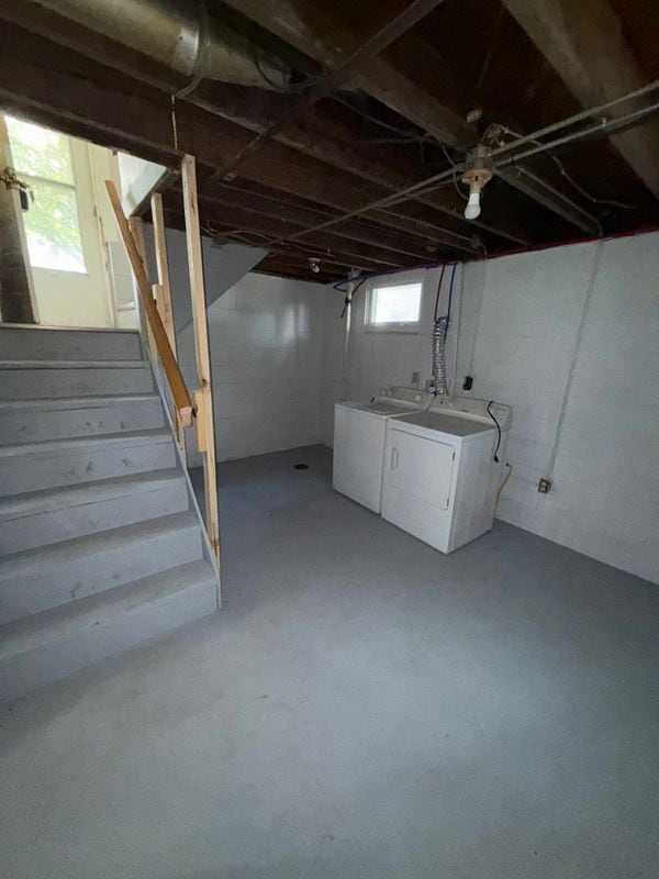 Building Photo - 326 E Sheen Ave
