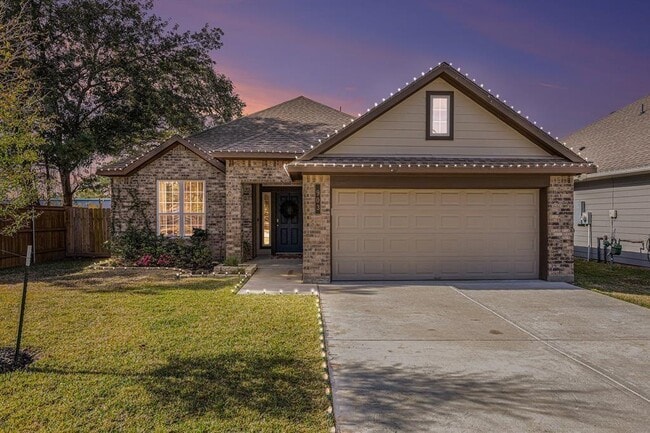 Building Photo - 903 Acorn Trail Pl