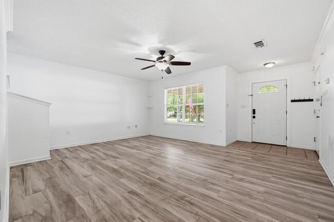 Building Photo - New rental move in ready! 4 bedrooms | 2 bathooms