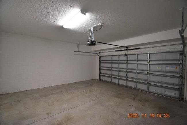 Building Photo - 6252 Shiner St