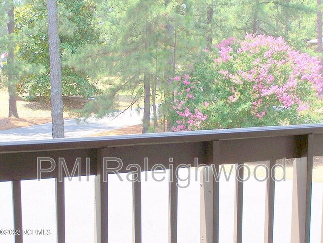 Building Photo - 220 Foxkroft Dr