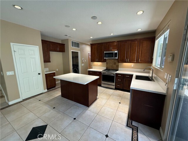 Building Photo - 23 Via Berrendo