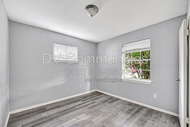 Building Photo - 12919 S Coast Dr
