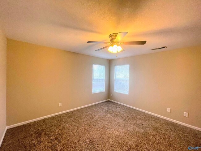 Building Photo - 229 Whitestone Dr NE