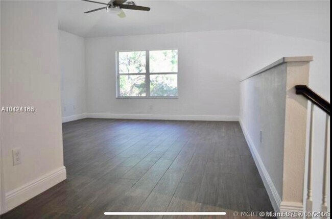 Building Photo - 5 Lake Eden Dr