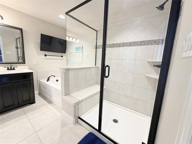 Building Photo - 305 Tottenham Ct